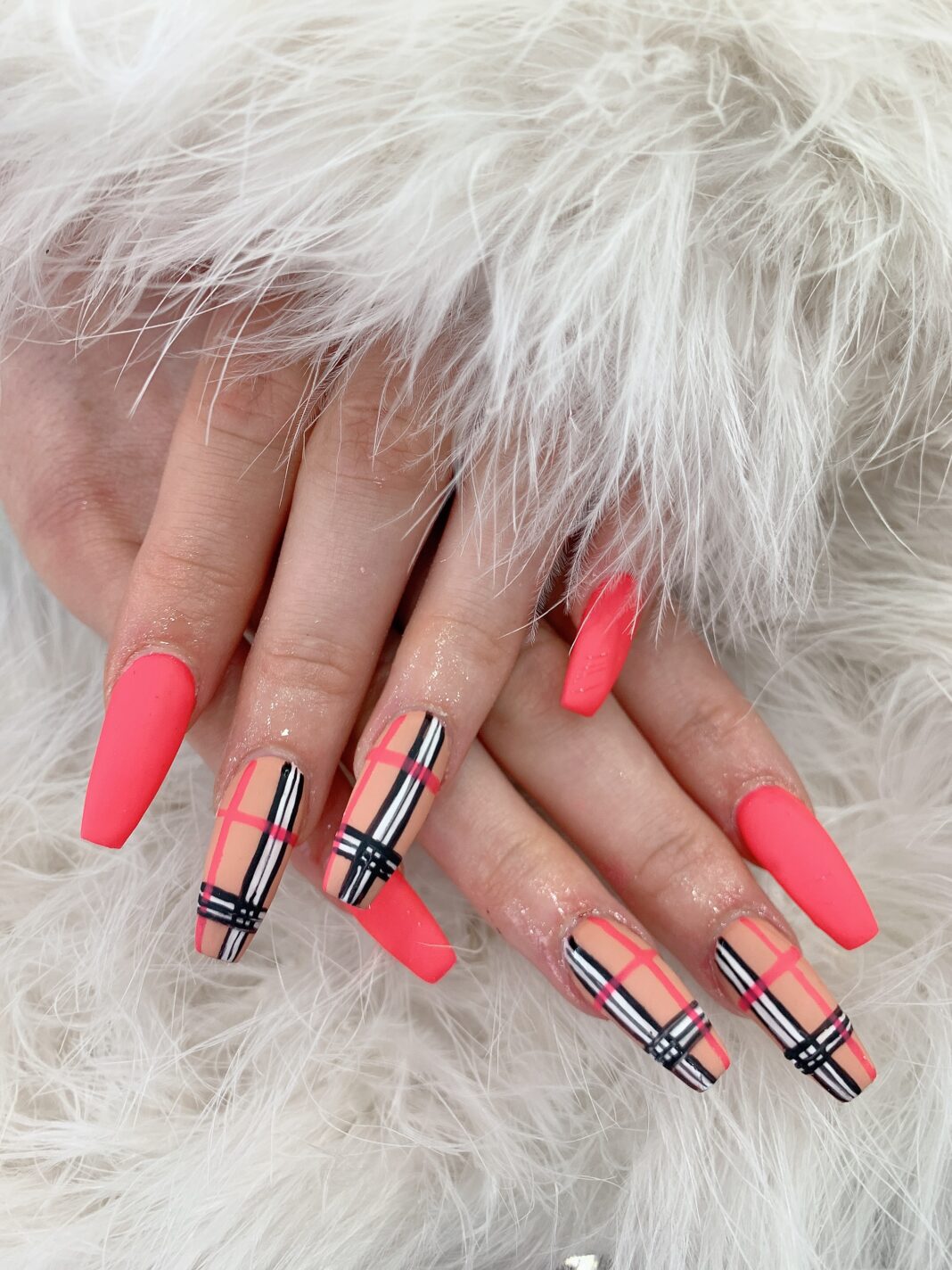 Gallery Nail near me Cambridge